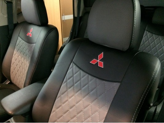 Авточехлы на Mitsubishi Outlander 3
