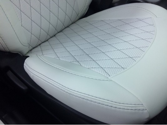 Авточехлы на Nissan Juke