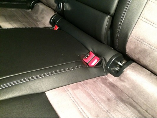 У вас другая модель авто? Каркасные авточехлы пошить сможем!